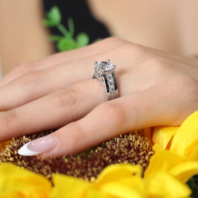 2 Ct Round Lab Grown Diamond Ring Image 3