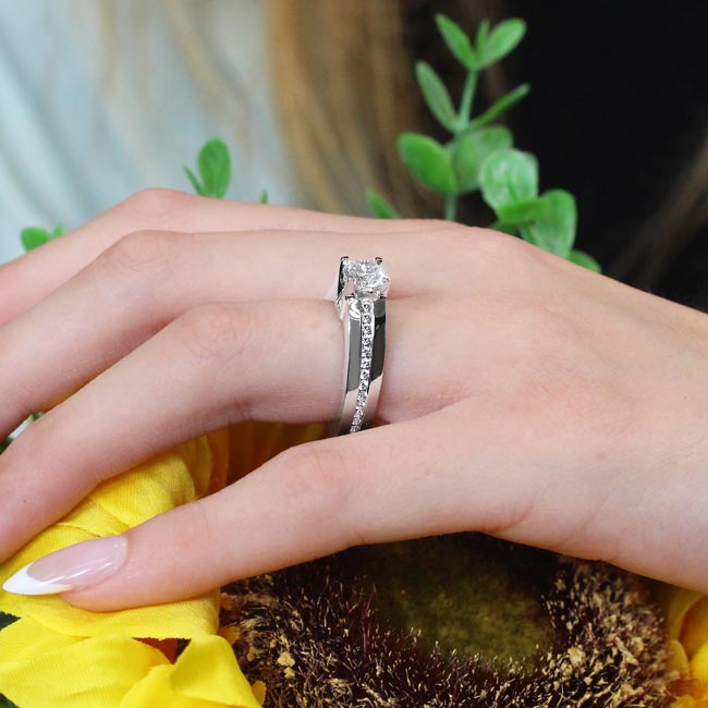 Graduated Lab Grown Diamond Ring Image 5