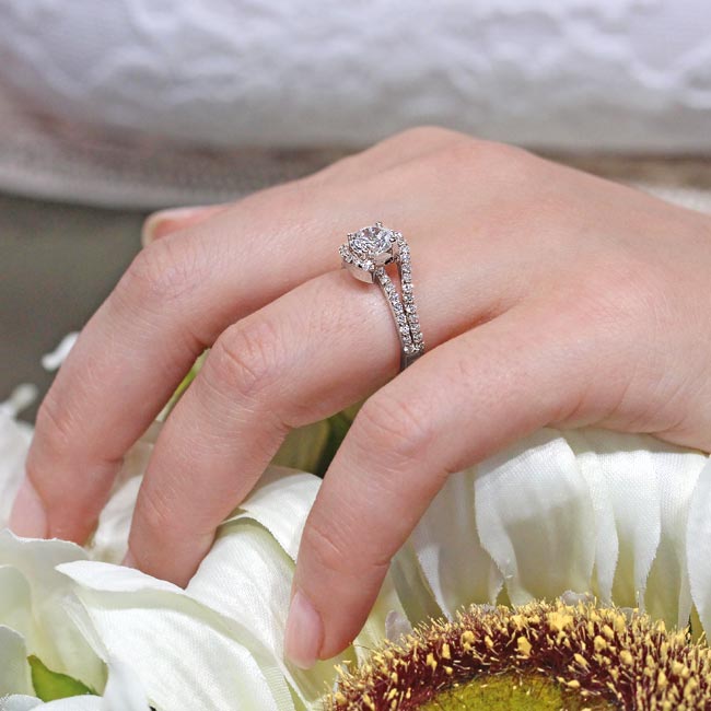 1 Carat Lab Diamond Ring Image 6